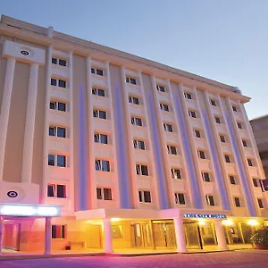 Otel The, İstanbul